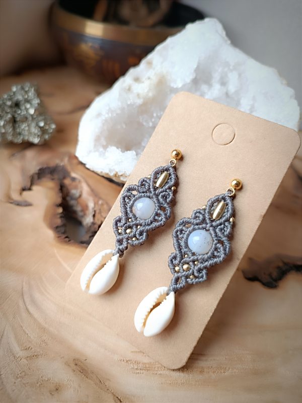 Boucles macramé perles d'agate et cauris – Image 2