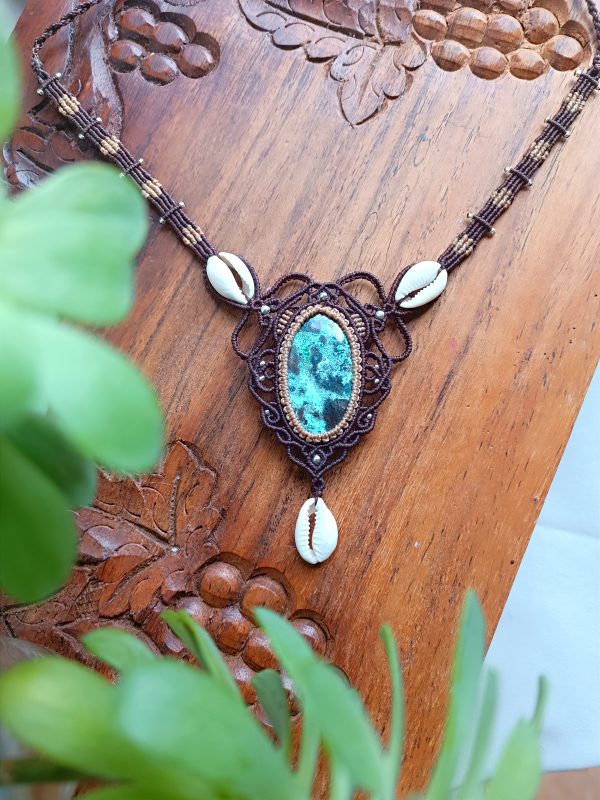 Collier azurite et cauris