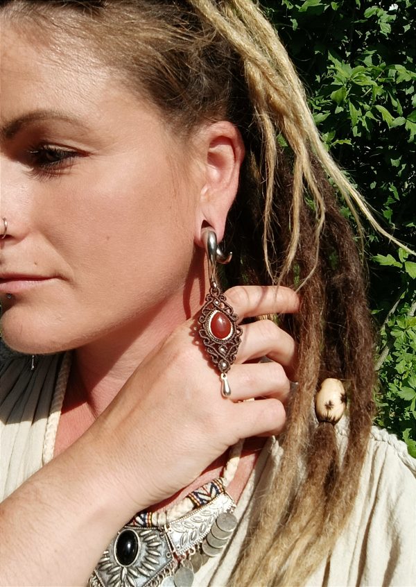Boucles d'oreilles écarteurs cornaline – Image 4