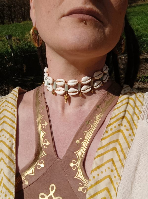ensemble collier ras de coup et bracelet cauris – Image 3