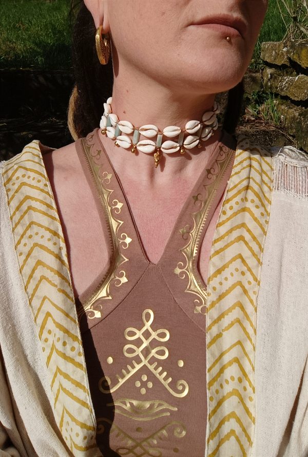ensemble collier ras de coup et bracelet cauris – Image 2