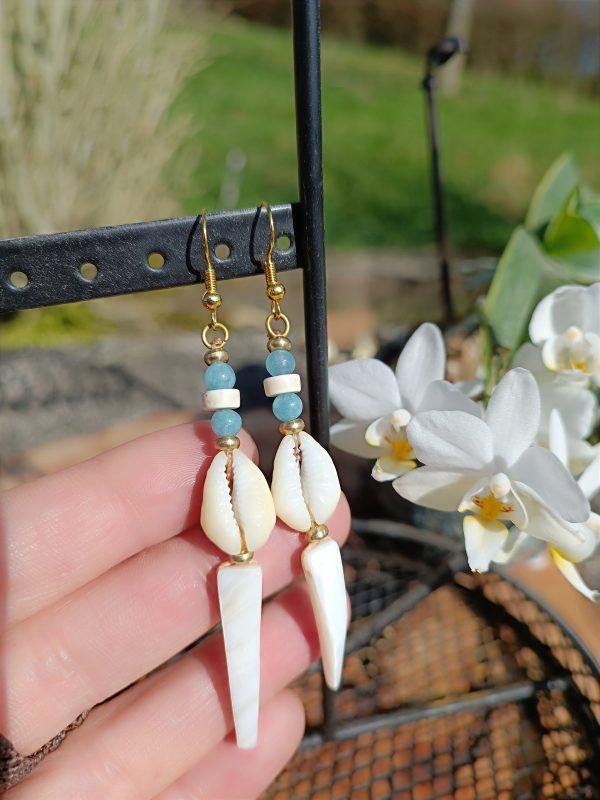 Boucles d'oreilles cauris aigue marine – Image 4